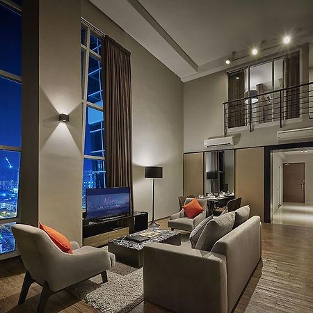 Maritime Luxury Suites George Town Extérieur photo